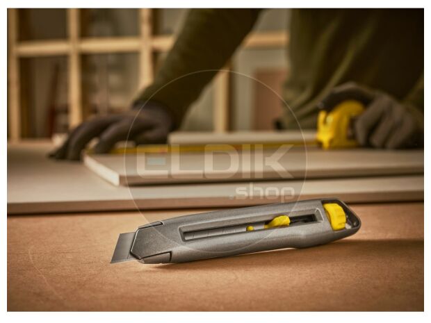 Stanley 0-10-018 Interlock Afbreekmes 18 mm