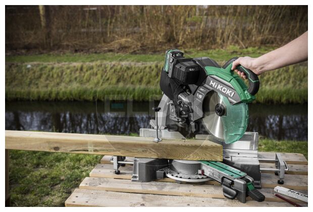 Hikoki C3612DRAW4Z Accu afkortzaag 36V / 305 mm - Exclusief lader en accu's