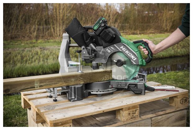 Hikoki C3612DRAW4Z Accu afkortzaag 36V / 305 mm - Exclusief lader en accu's